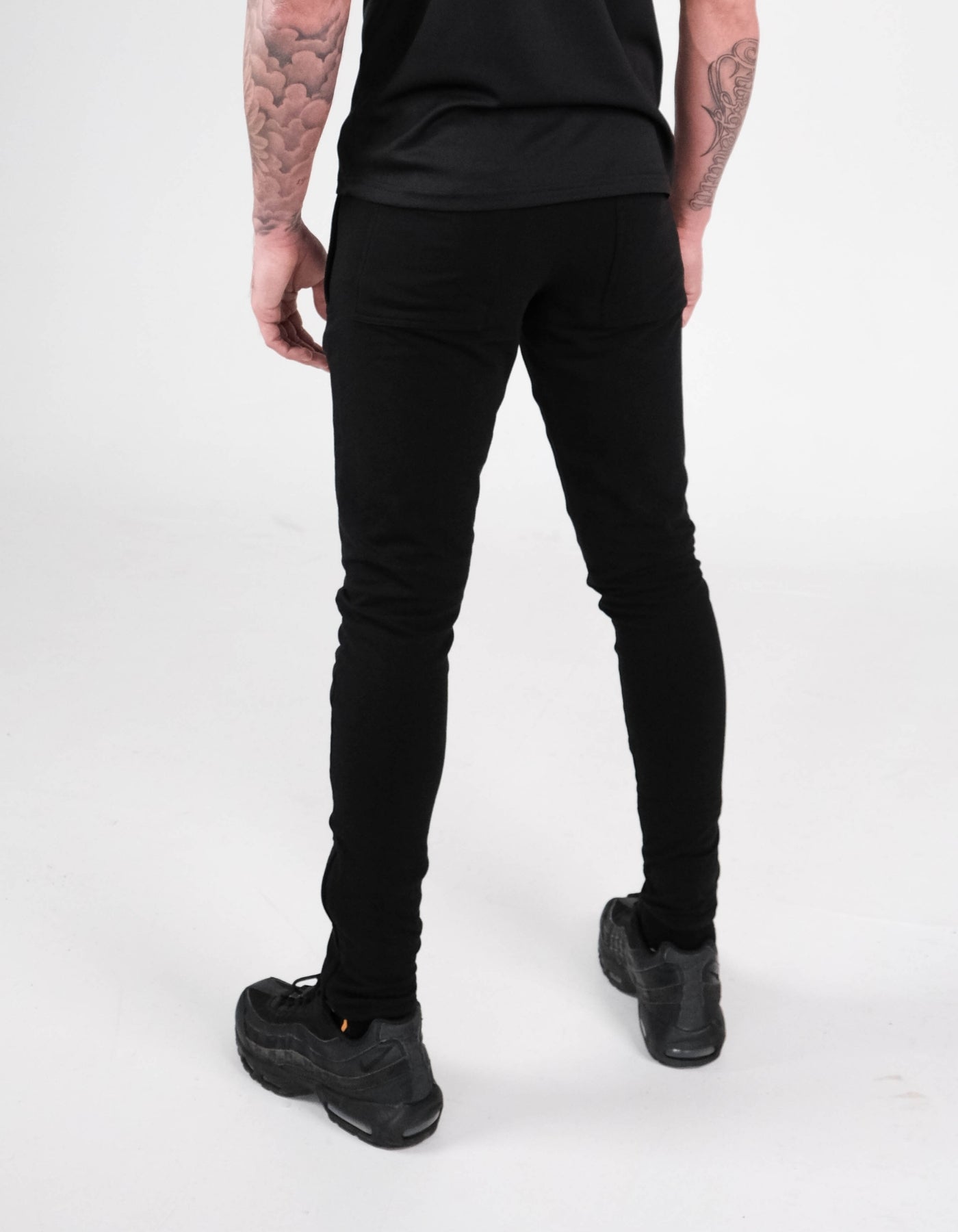 Wade Lounge Slim Jogger Pants