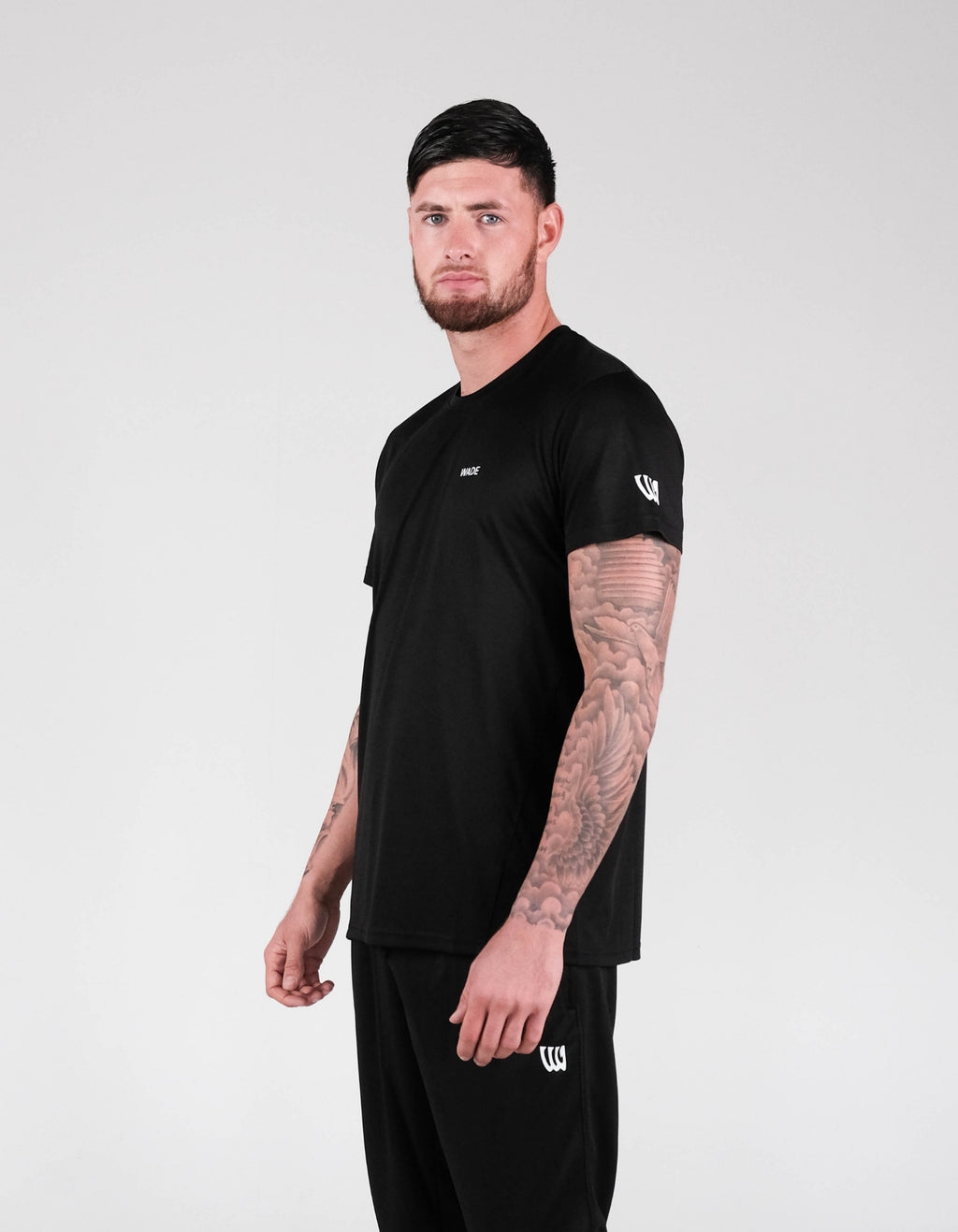 Wade Panelled logo icon tee black